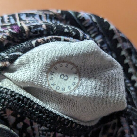 Lululemon Wunder Under Tight Aztec Geometric Stripe Multicolored Leggings 8 - Picture 3 of 4